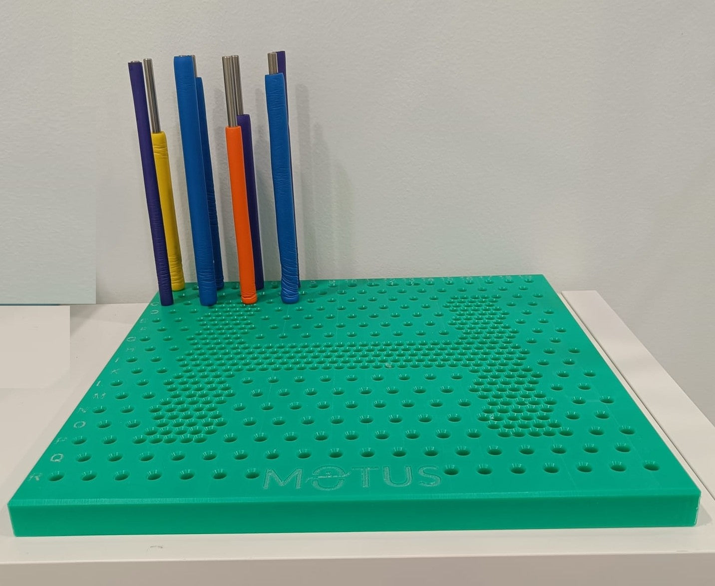 Tavola Piccola forata