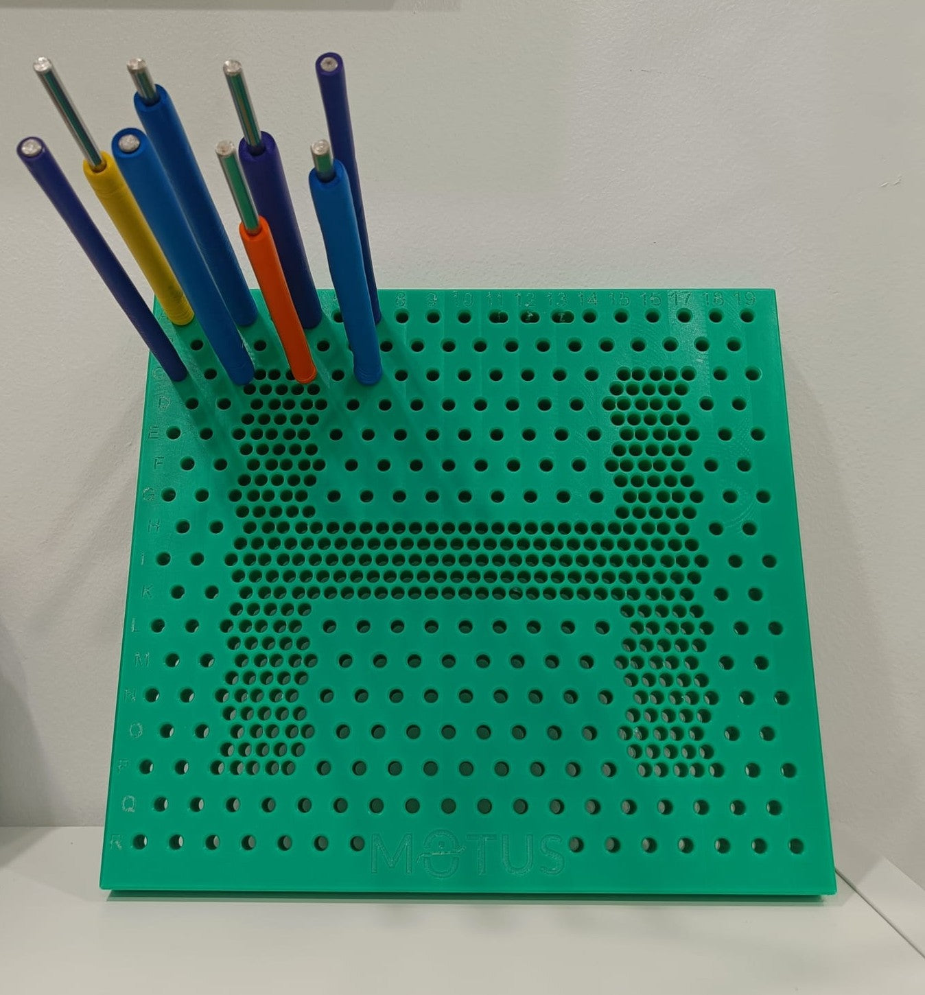 Tavola Piccola forata